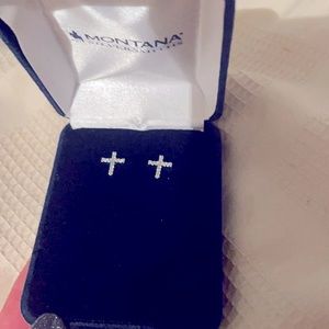 Montana Silversmiths diamond chip earrings